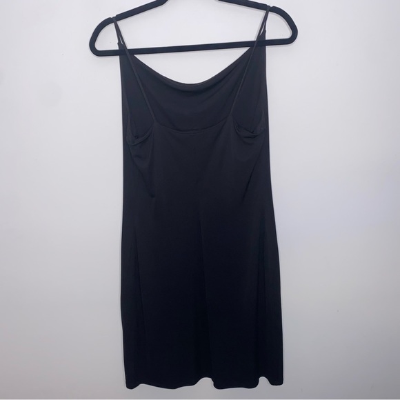 VINTAGE INC INTERNATIONAL CONCEPTS PETITE SMALL BLACK DRESS - Picture 2 of 4